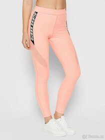 Leginy Guess velikost xs, nove