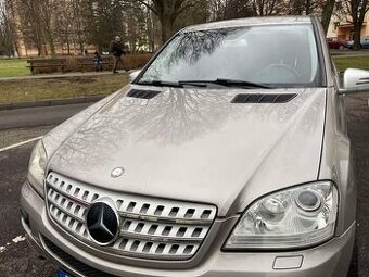 MERCEDES BENZ 320 ML 164. 2007