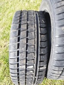 Prodám pneu 235/60 r18