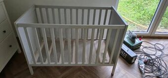 SUNDVIK Dětská postýlka - IKEA