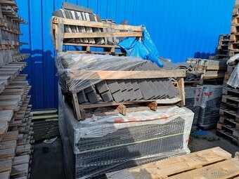 Betonové tašky a doplňky - komplet na střechu 100m2 - 1