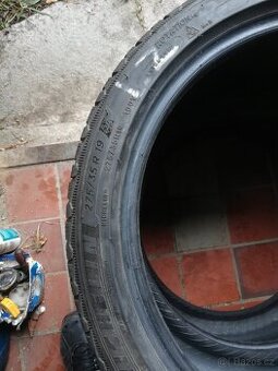 275/35R19 2 ks