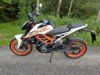 KTM 390 Duke