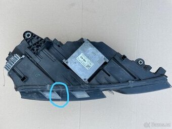 Světlomet led levý Octavia 3