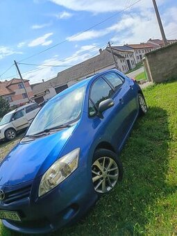Toyota Auris 1.6i ,97kw, r.v.2010
