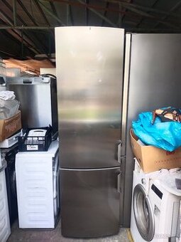Prodám funkční lednici značky Gorenje výška 200 cm--DOVEZU--