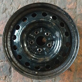 Disky na Toyota Auris 6.5Jx16 ET45 č. AF137