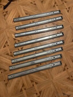 Kuličkový plnovýsuv