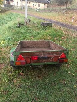 Přívěsný vozík bez TP