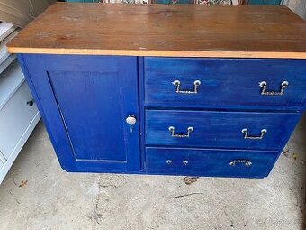 Komoda - skříňka