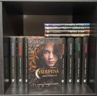 Škola noci - P.C. Castová Kristin Castová