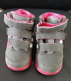 Dětské zimní boty Adidas 23