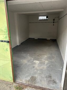 Garáž k pronájmu - REZERVACE