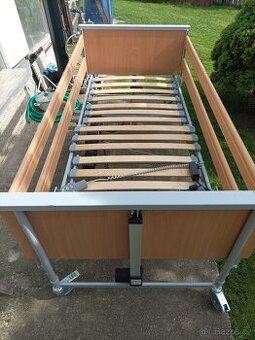 Zdravotni postel el.polohovaci