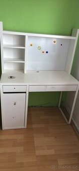Psací stůl IKEA Micke