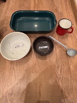 Smalt- mísy, hodiny