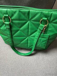 Kabelka velká top stav