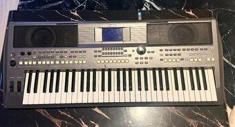 Yamaha PSR-S670 ✅