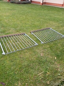 Zábradlí před fr okno