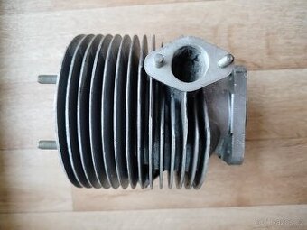 Nový válec, píst. Pf-62, Slavia, zemědělský motor.