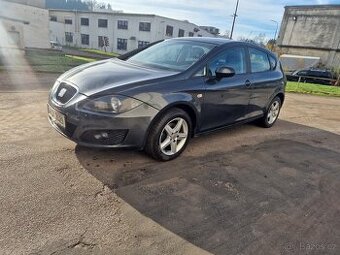 Prodám Seat Leon 1.6TDI 77kw R.v.2011, najeto 288tis,  Stk N