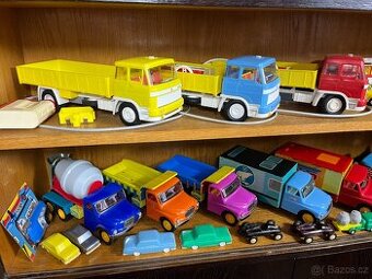 SBÍRÁM STARÉ HRAČKY