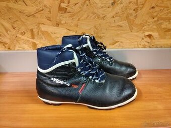 Boty na běžky kožené ALPINA vel. 41 na NNN, 26cm