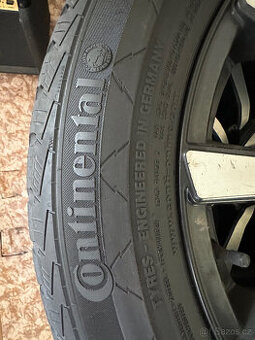 Zimní pneu Continental 215/60/R17