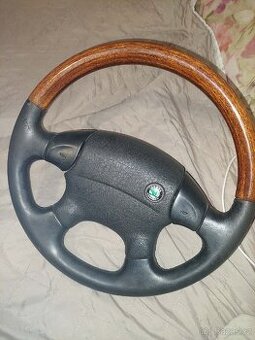 Polodřevěný volant Felicia / Golf VW Votex