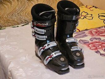 Lyžařské boty Alpina vel 44.5
