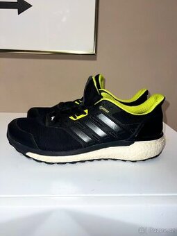 Běžecké tenisky Adidas vel. 44 Supernova Gtx