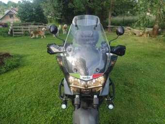 Aprilia caponord 1000