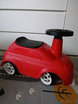 Plastové odrážedlo autíčko