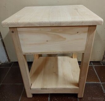 Stolička s úložným prostorem,,,