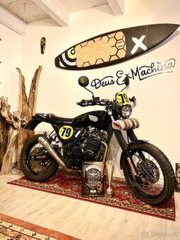 Honda NX 650 Tracker