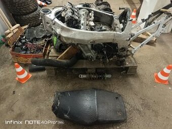 Motor kawasaki ninja zx 750