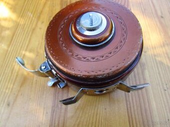 Rybářský naviják Shakespeare Tru-art automatik.