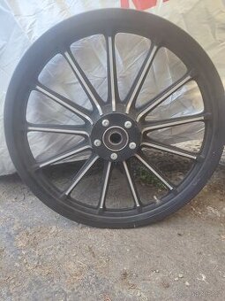 HARLEY DAVIDSON predni kolo 19x2,15
