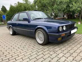 BMW E30 318 IS