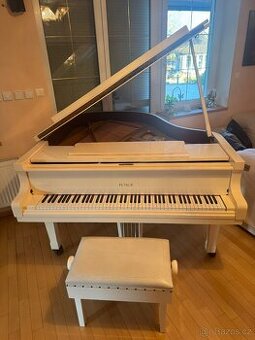Petrof model V 150cm bílá perleť