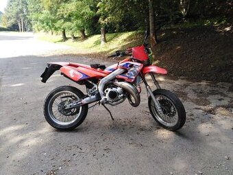 Motor Yamaha DT 125 plus díly