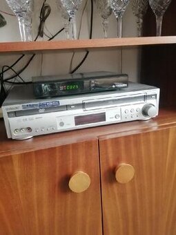 Sony - 1