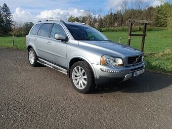 Volvo XC90 R-design