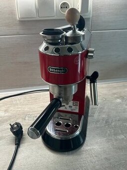 Kávovar pákový Delonghi