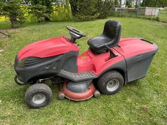REZERVOVANO do 16.5. - Zahradní traktor