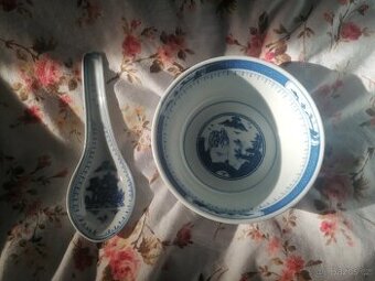 Vintage porcelánová čínská sada s miskou a lžíci
