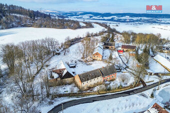 Prodej rodinného domu, plocha pozemku 8894 m², Žlutice - 1