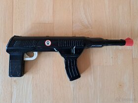 Hračky dětské retro pistole, samopal SSSR - 80.léta.