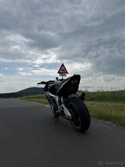 Yamaha R6