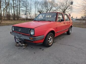 VW golf 1.3 i na renovaci,nebo náhradní díly, dovoz Anglie